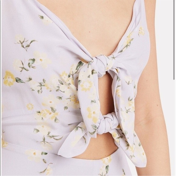 Intermix Floral Octavia Lilac Jumpsuit Size 2 - Picture 3 of 13